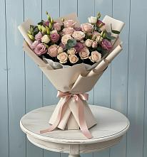 Букет цветов из:  Розы и Лизиантусы в Боринском