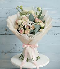 Букет цветов из:  Розы и Лизиантусы в Боринском