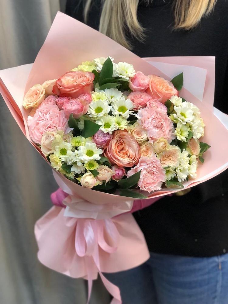 Букет цветов из: Гвоздики, Розы и Хризантемы в Боринском