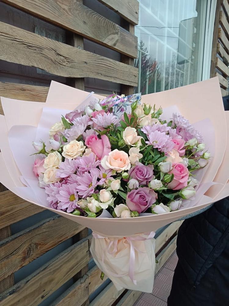 Букет цветов из: Розы и Хризантемы в Боринском