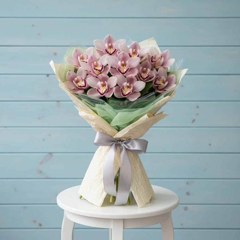 Букет цветов из: Орхидеи и Розы в Боринском