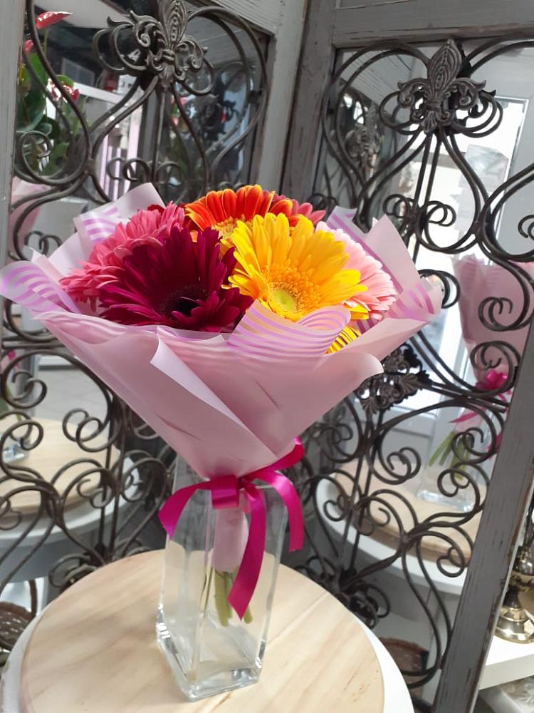 Букет цветов из: Герберы в Боринском