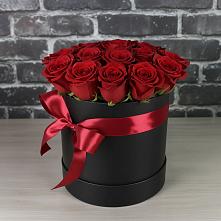 Цветочная композиция из Розы в шляпной коробке в Боринском