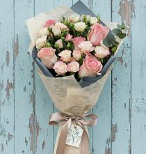 Букет цветов из:  Розы в Боринском