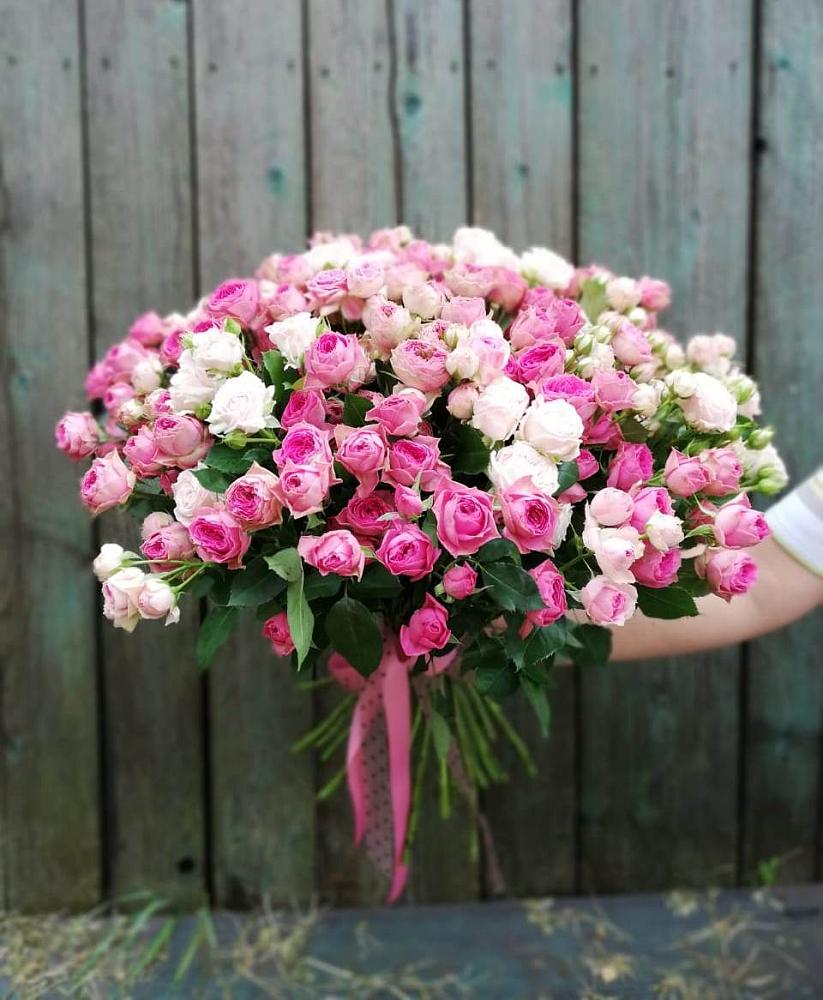 Букет Розовые кустовые розы Натали и Лав Лидия в Боринском