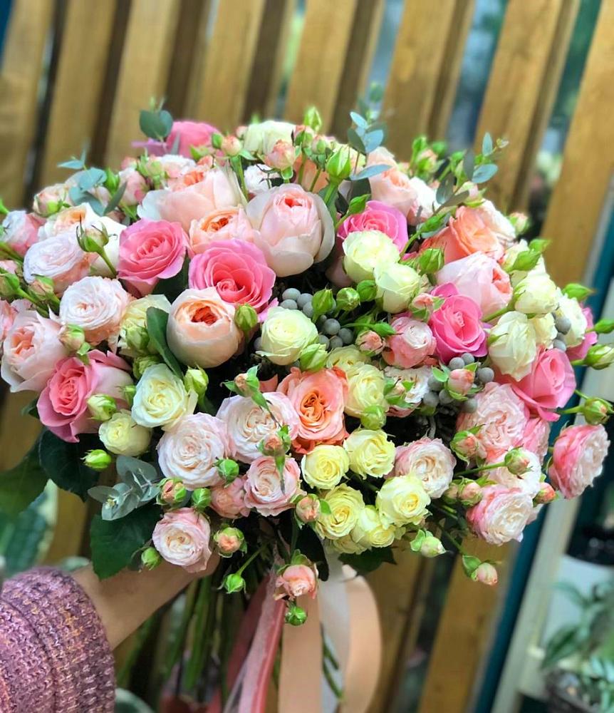 Букет цветов из: Розы в Боринском