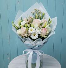 Букет цветов из:  Розы и Лизиантусы #REPLACE_PRED# Боринском